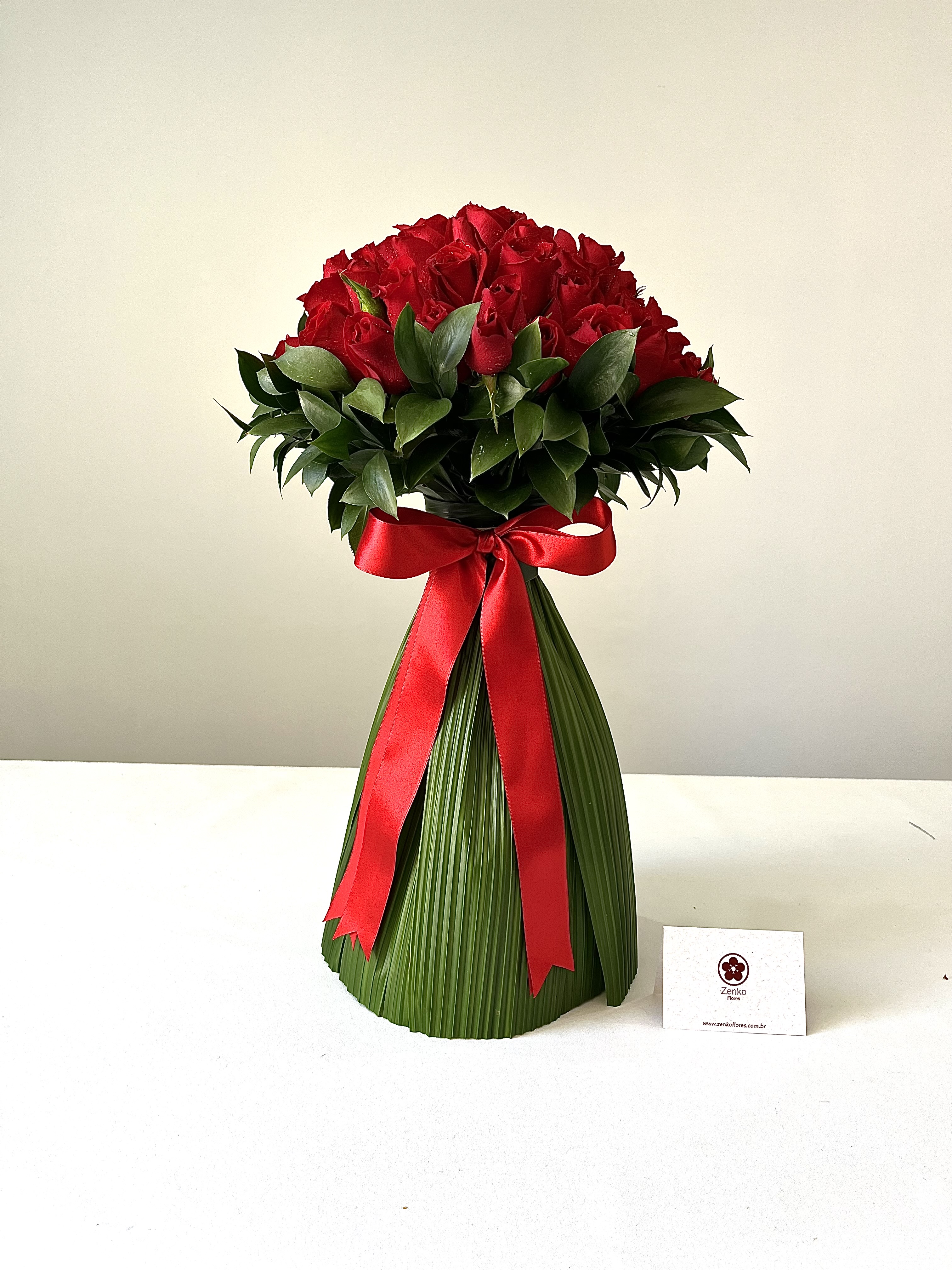 6971 Buquê com 80 rosas vermelhas 
